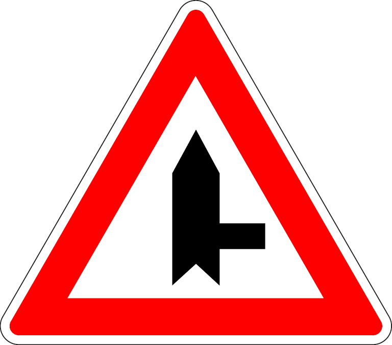 Križovatka s vedľajšou cestou (vpravo)